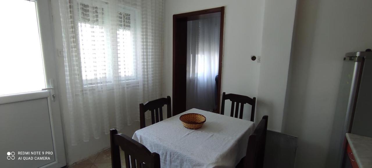 Apartmani Banatski Konak Zrenjanin Exterior photo