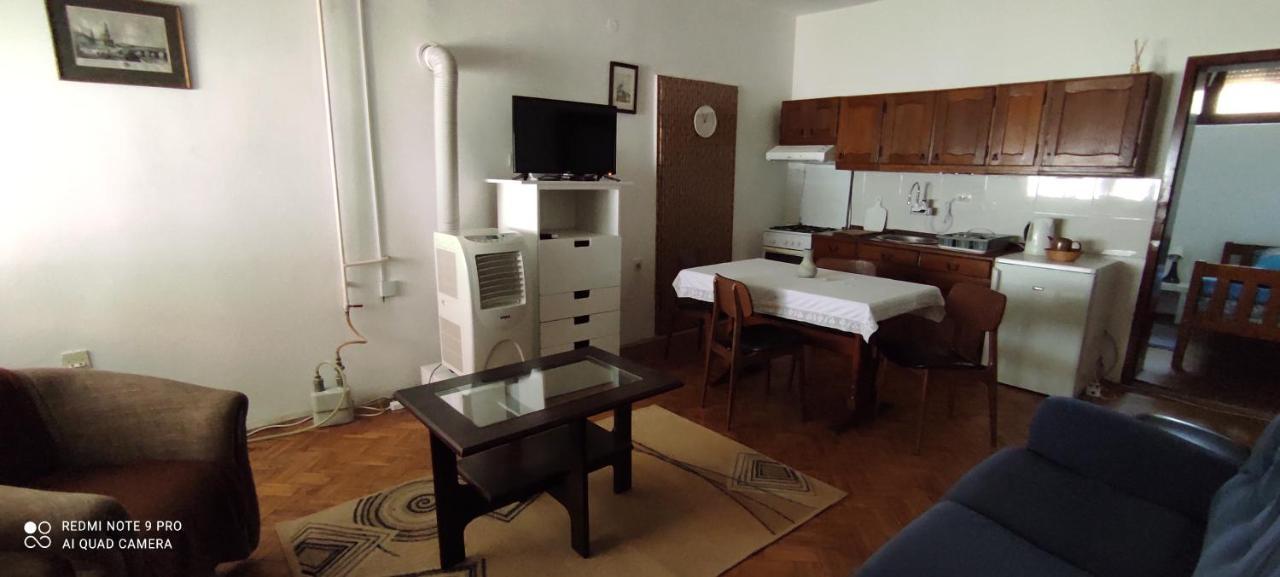 Apartmani Banatski Konak Zrenjanin Exterior photo