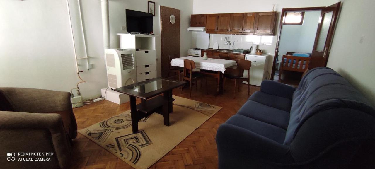 Apartmani Banatski Konak Zrenjanin Exterior photo